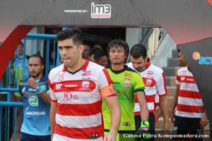 16.08 Ganesa Putra_01