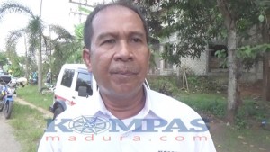sot-tersambar-petir-tiga-kecamatan-di-sumenep-gelap-gulita-wmv_000042500