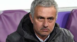 67754-manajer-mu-jose-mourinho-afp