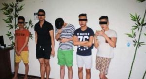 29304-ilustrasi-pesta-seks-kaum-homoseksual