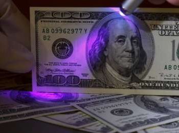 37562-uang-dolar-as