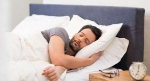 40690-lelaki-sedang-tidur