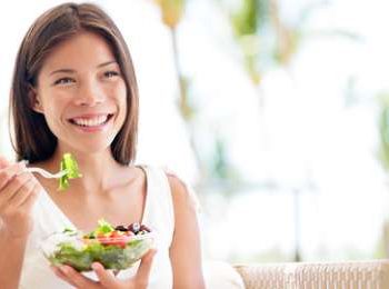 51606-ilustrasi-perempuan-sedang-diet