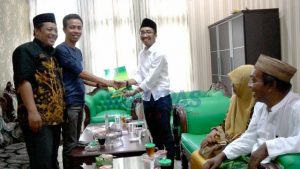 Kiai Sepuh NU Turun Gunung Dampingin Nur Faizin Datangi DPW PKB Jatim
