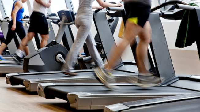 79235-olahraga-nge-gym-treadmill