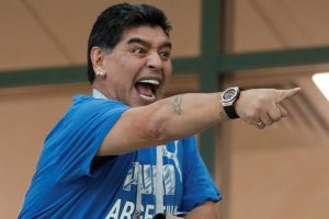 maradona-sebut-kemenangan-inggris-sebagai-perampokan-monumental-kmB