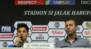 Pelatih Persib Kecewa Kalau Timnya Kalah Dengan Kepemimpinan Wasit