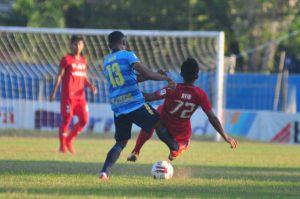 Madura FC vs Persewar Waropen Berbagi Poin