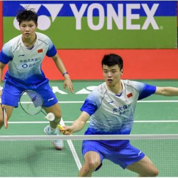 tiket-final-pertama-jadi-milik-pasangan-china-L1e